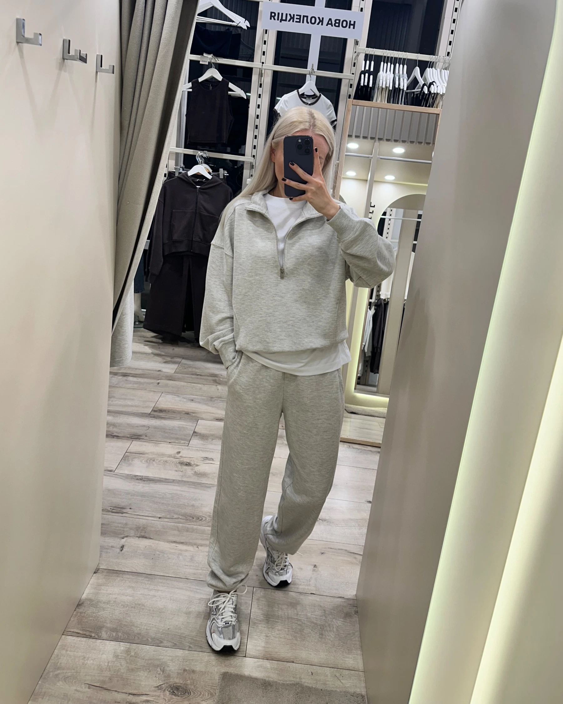 Сірий світшот з замочком - зображення 2