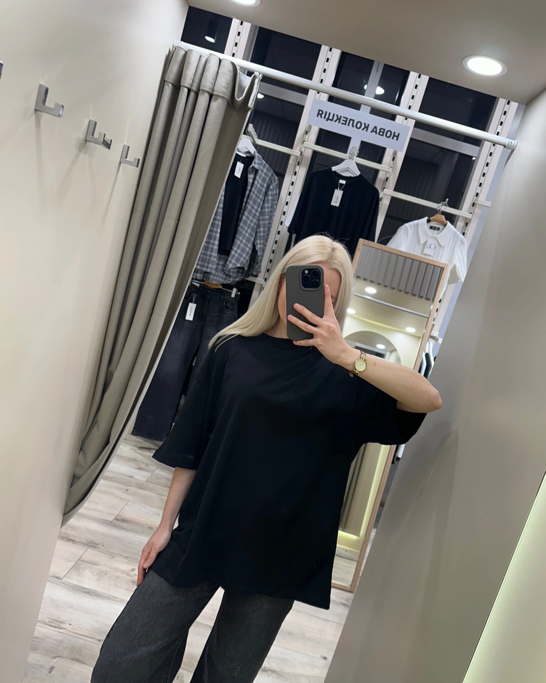 Чорна оверсайз футболка з тонкої бавовни - зображення 2