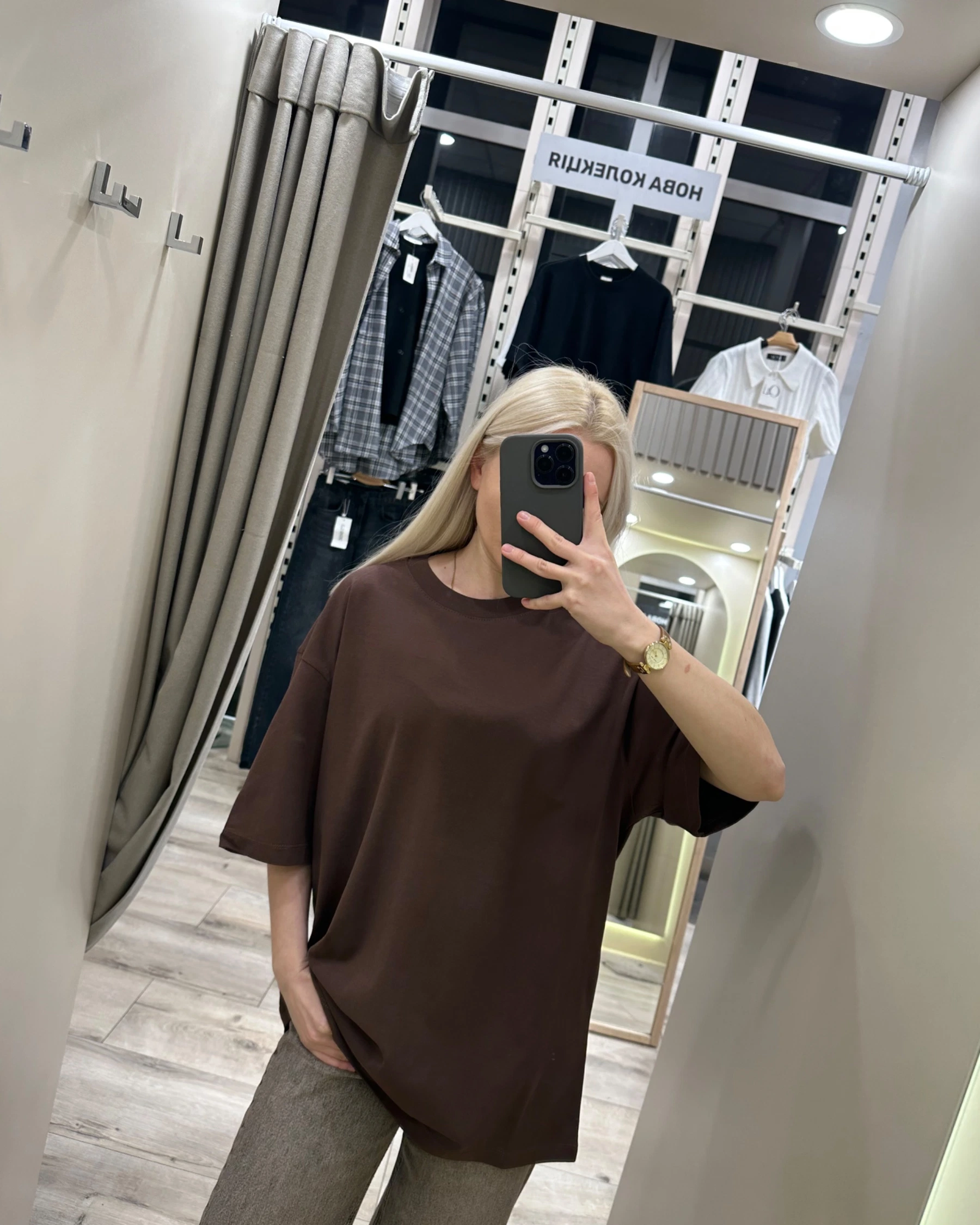 Шоколадна оверсайз футболка з тонкої бавовни - зображення 2