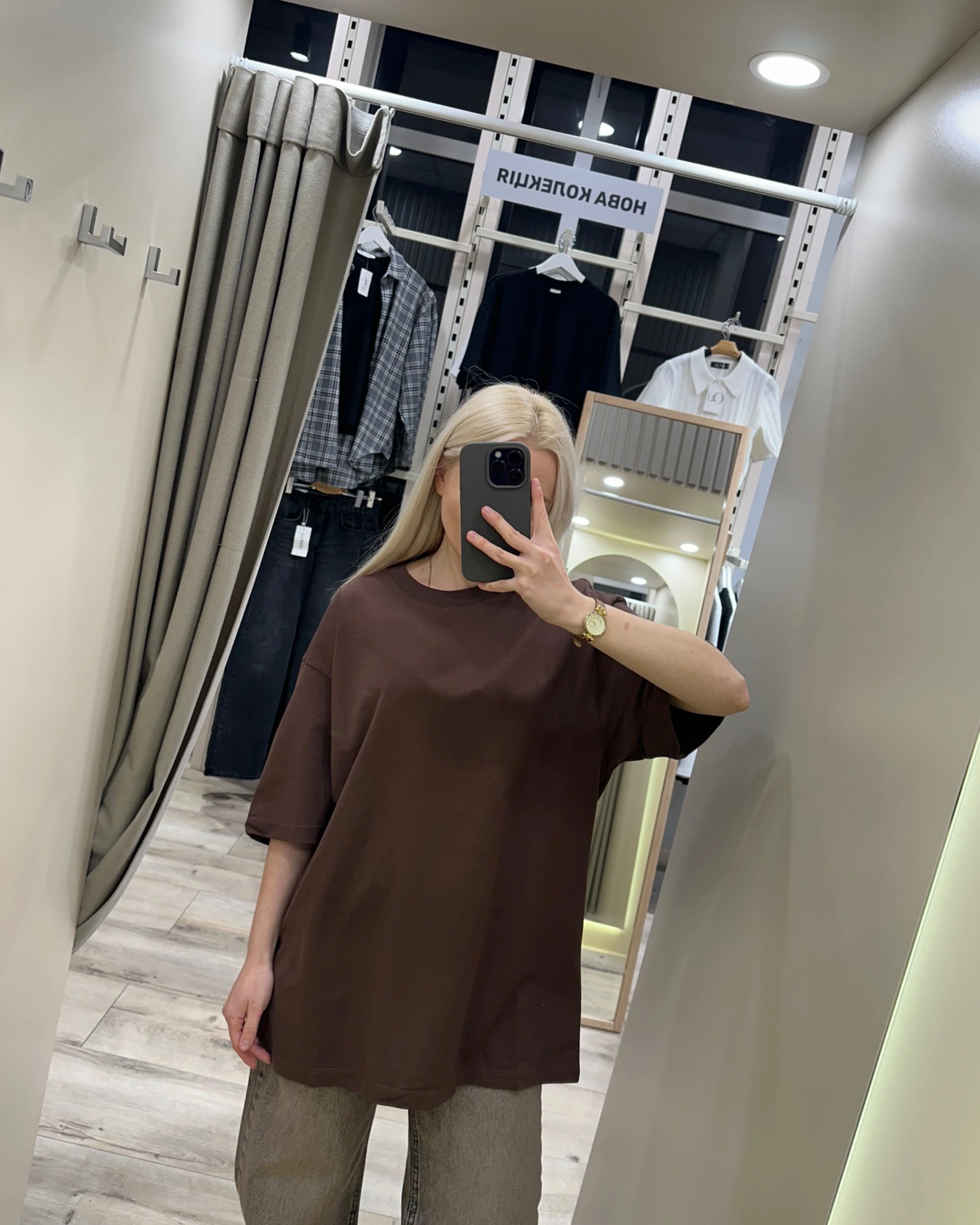 Шоколадна оверсайз футболка з тонкої бавовни - зображення 3