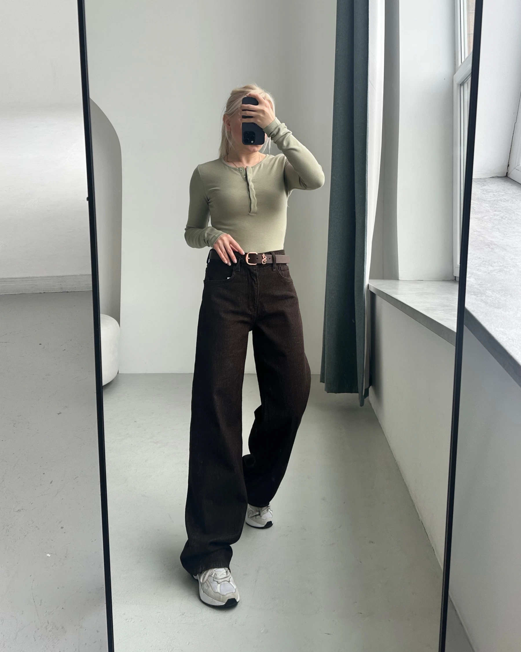 Стрейчеві шоколадні джинси wide leg - зображення 4