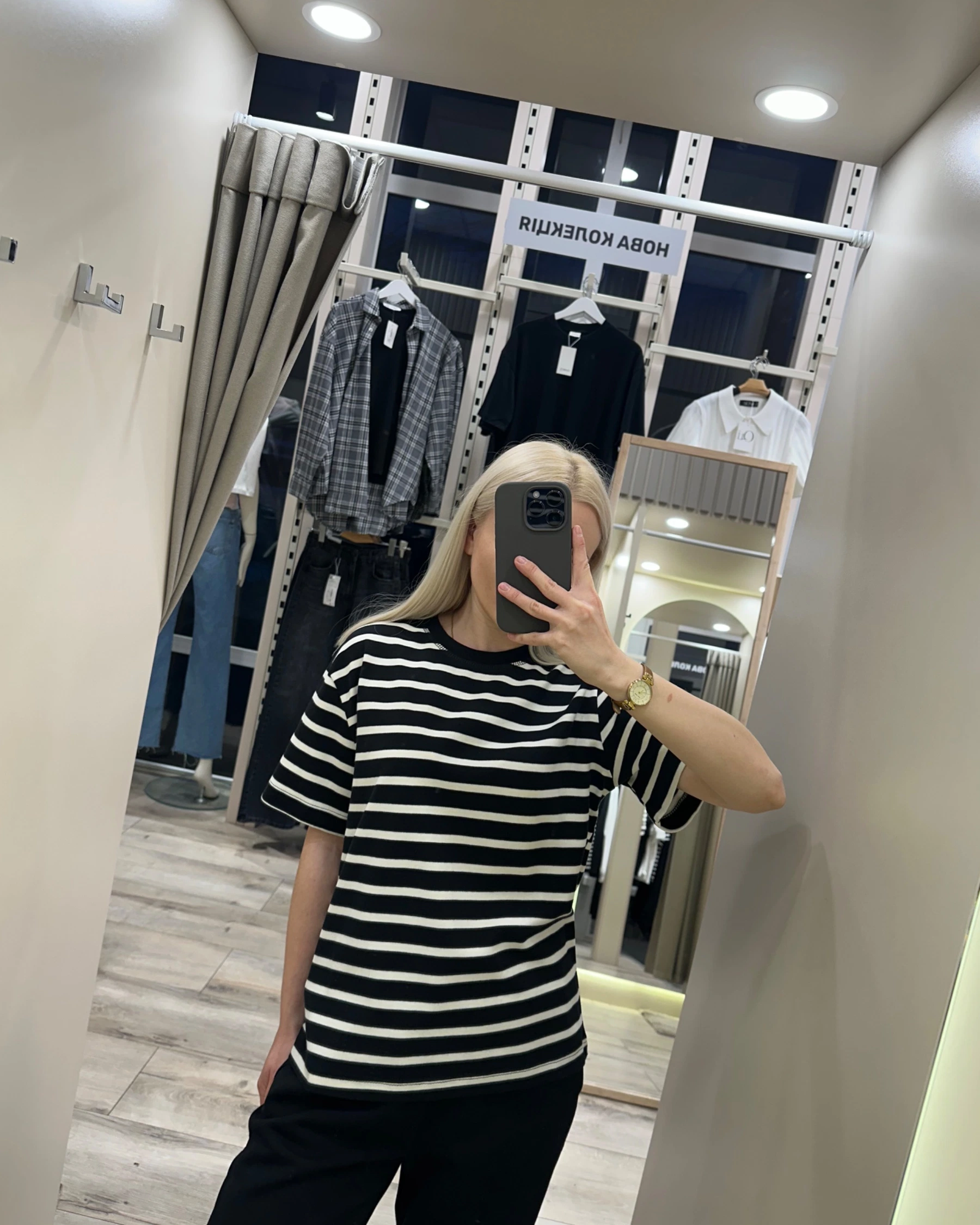 Футболка зі щільної тканини в чорно-молочну смужку - зображення 3