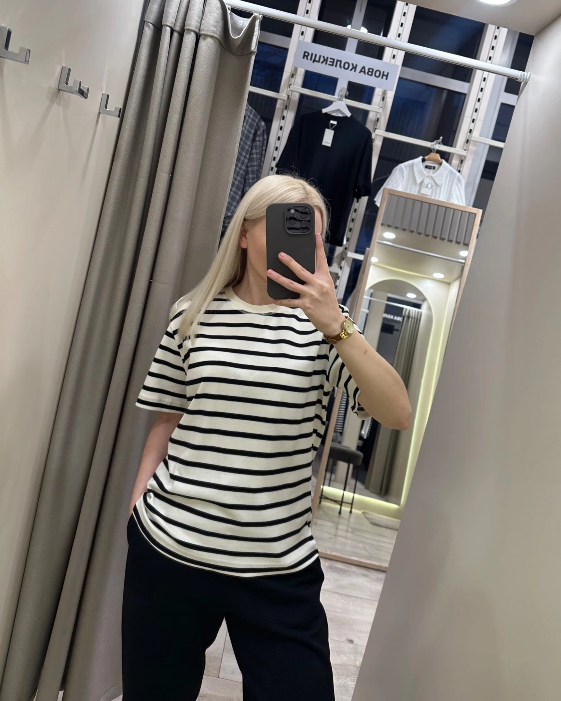 Щільна футболка в ванільно-чорну смужку