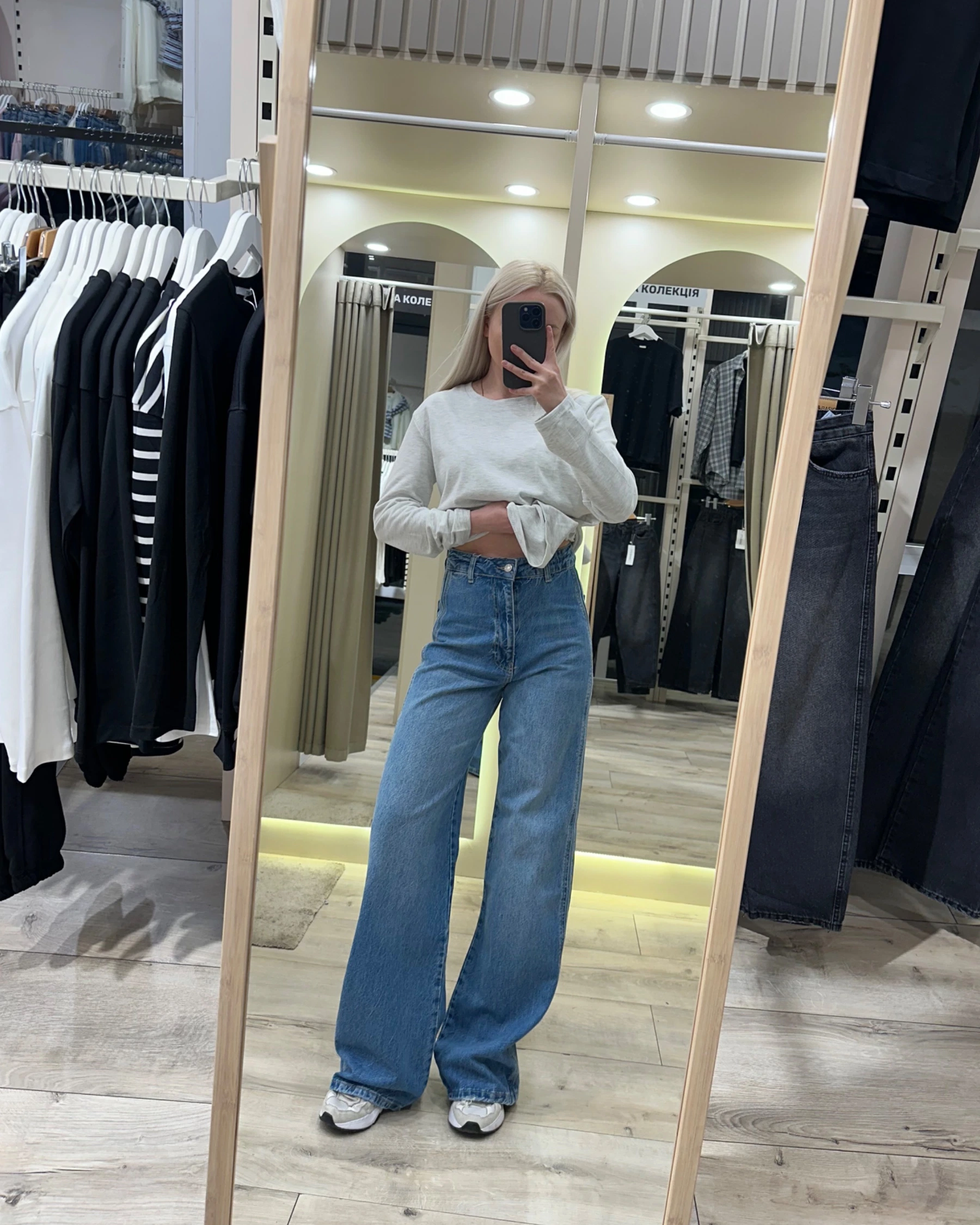 Джинси wide leg в блакитному кольорі - зображення 4