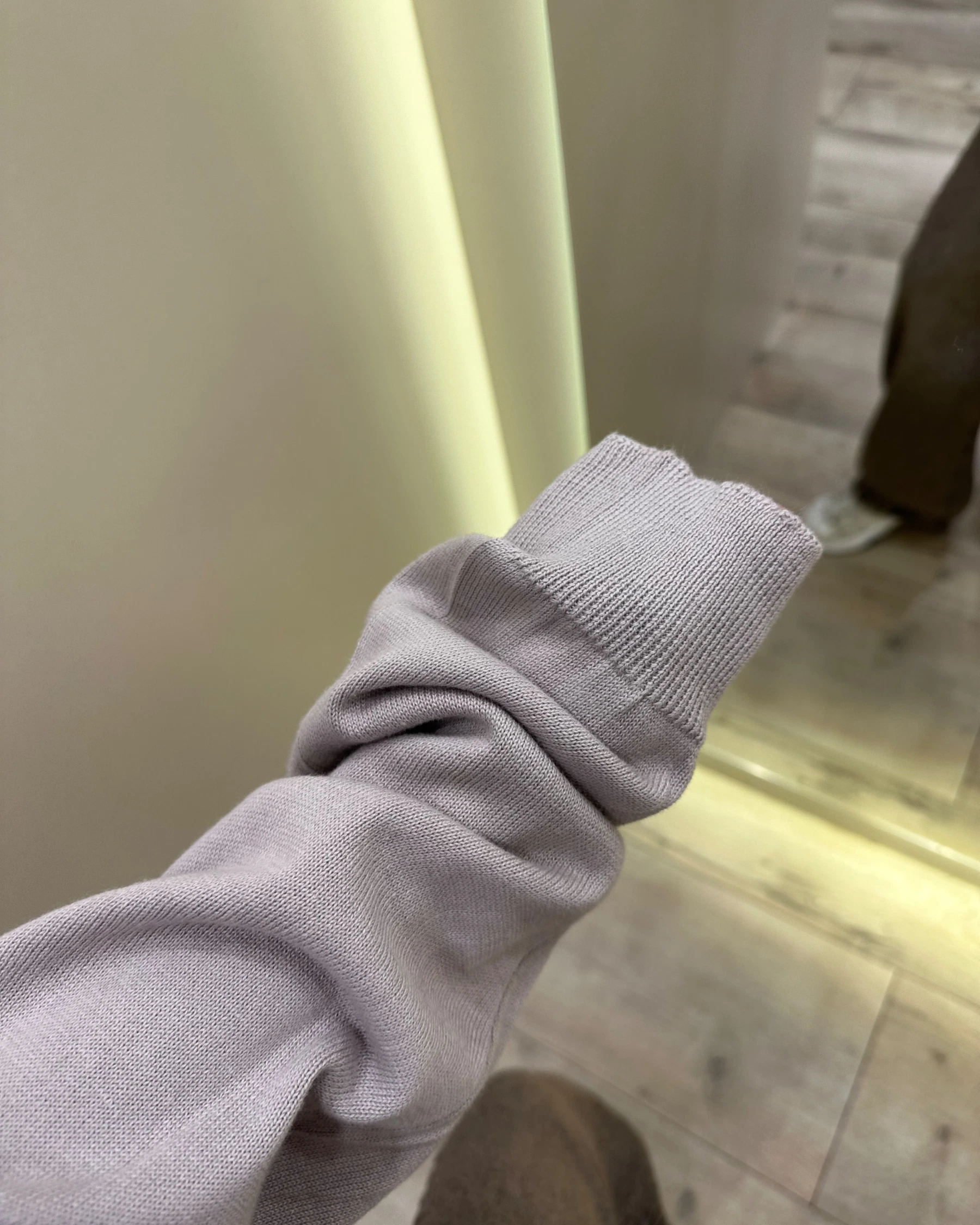 Over кофтинка з тонкого трикотажу в кольорі «мокко» - зображення 2