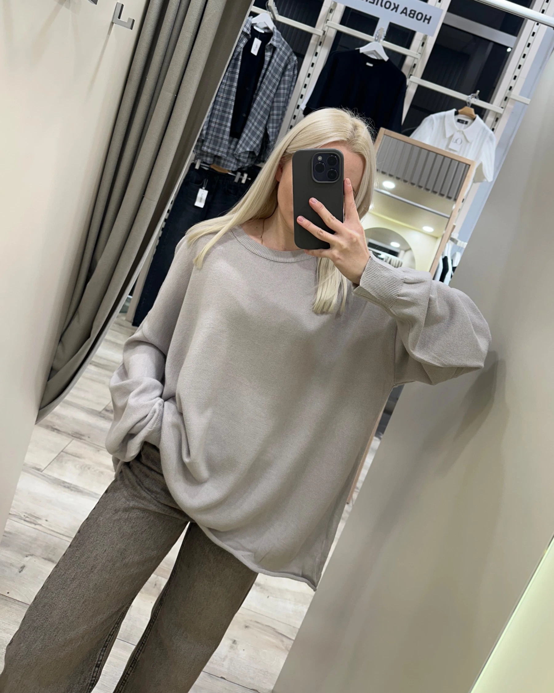 Over кофтинка з тонкого трикотажу в кольорі «мокко» - зображення 4