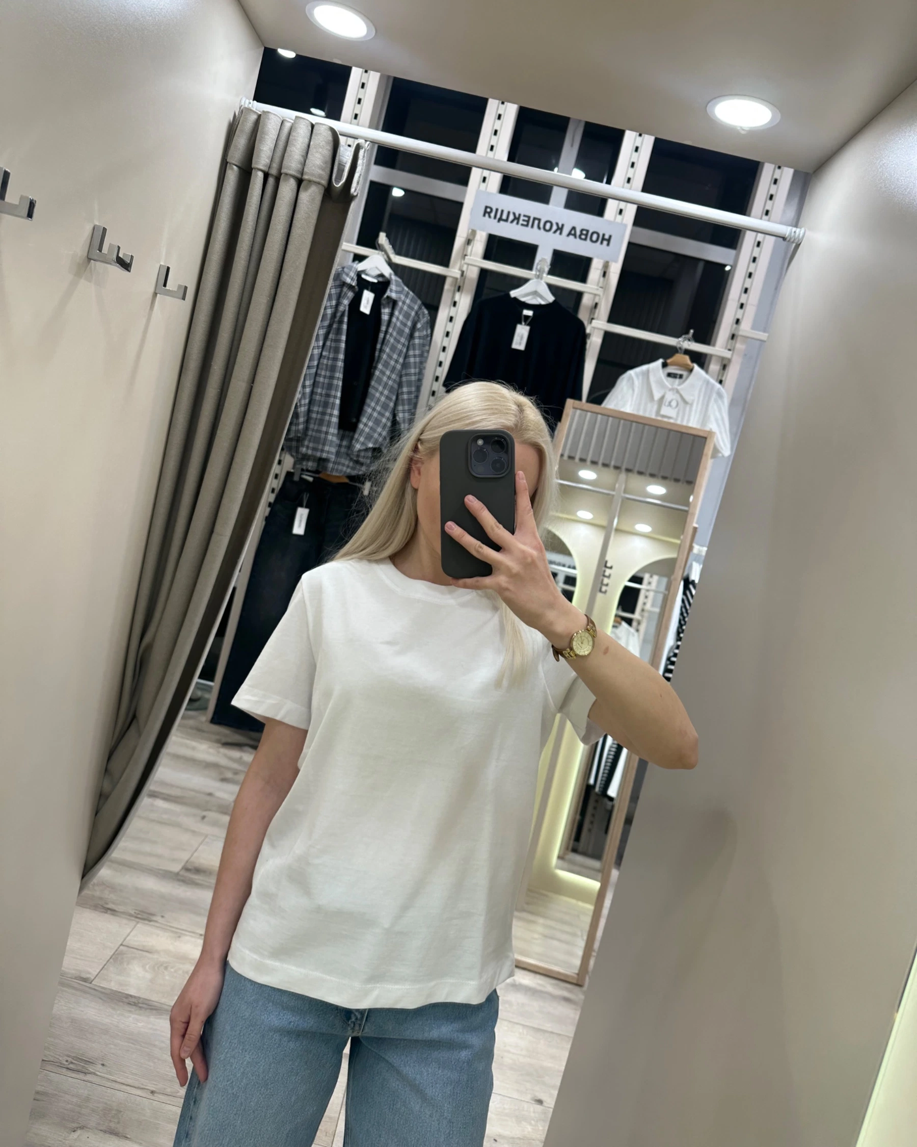 Класична біла футболка з тонкої бавовни - зображення 3